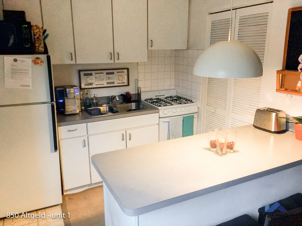 848-50 W. Altgeld St. 848-50 W. Altgeld St., Chicago, IL 60614 Lincoln Park - Leasing by Cross Street